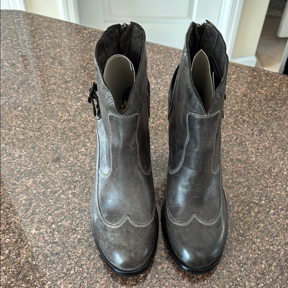 Belstaff Ladies Gray heel back zipper buckle boots-10-Wow! - Picture 15 of 15